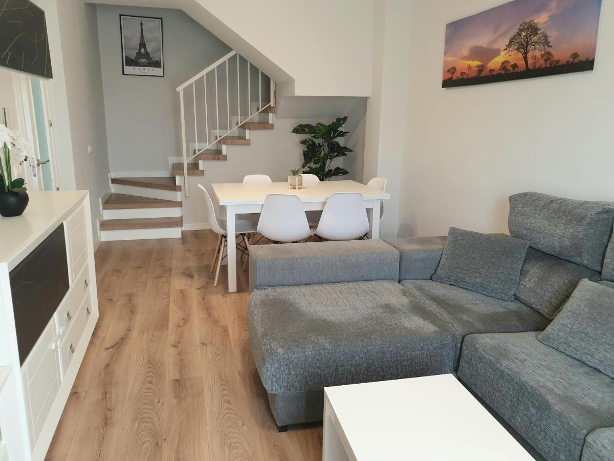 Bonito Apartamento En Baeza Luaran gambar